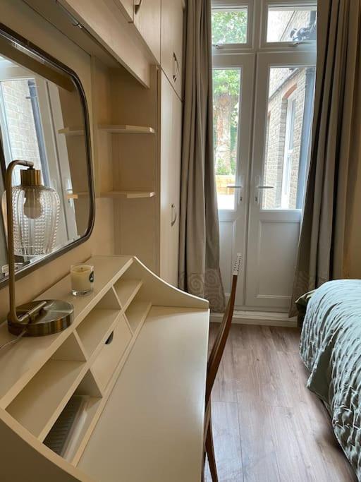 Ferienwohnung West London Stunning Garden Flat - Period Features Exterior foto