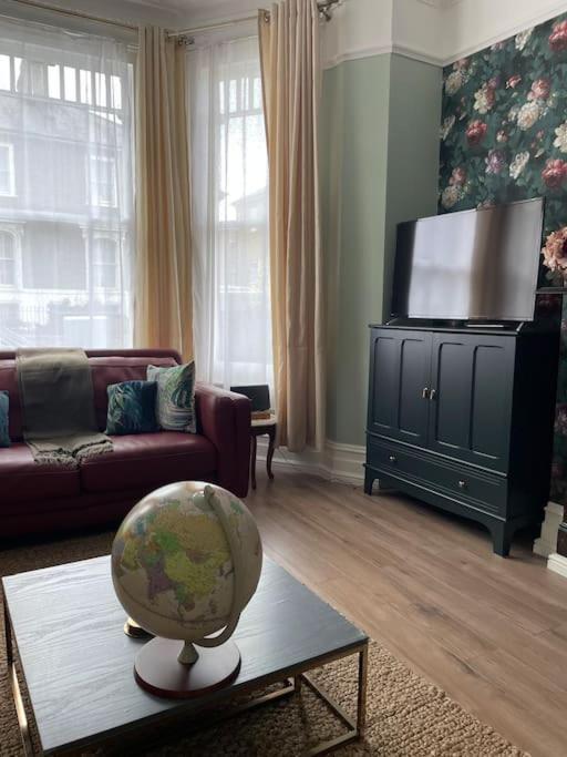 Ferienwohnung West London Stunning Garden Flat - Period Features Exterior foto